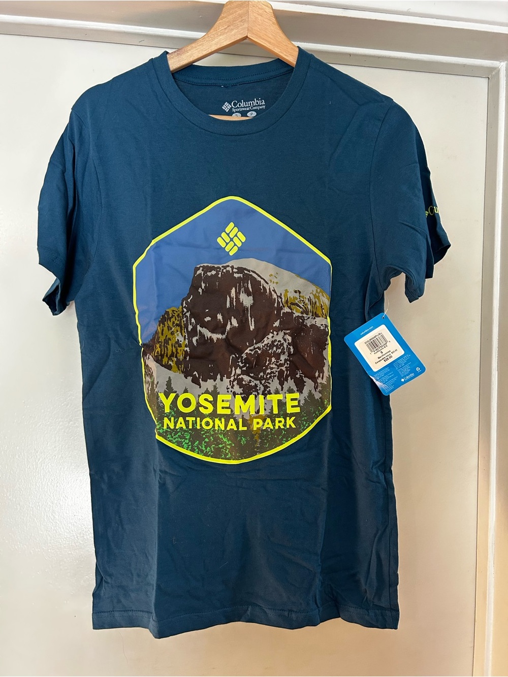 Columbia Sportswear Company Teal Crewneck T-Shirt